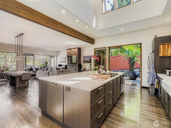 13310 Bitter Place N, Seattle WA 98133