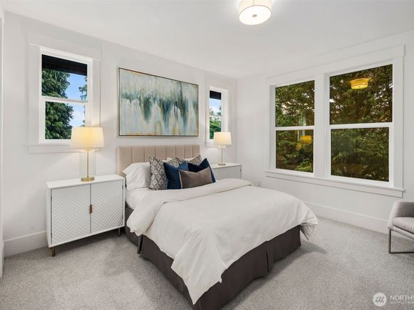 14142 SE 8th Street, Bellevue WA 98007