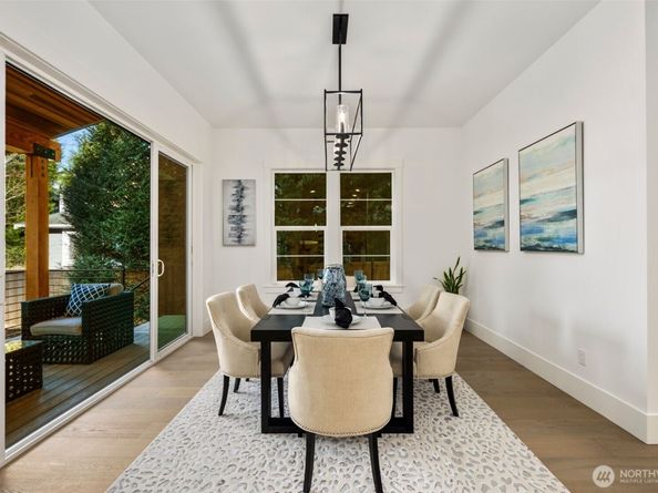 14142 SE 8th Street, Bellevue WA 98007
