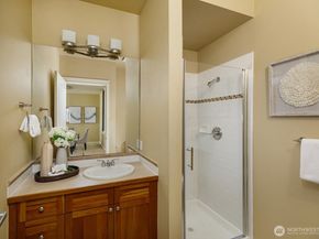 108 2nd Avenue S 306, Kirkland WA 98033