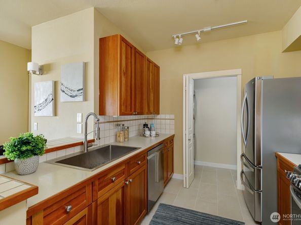 108 2nd Avenue S 306, Kirkland WA 98033