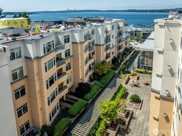 108 2nd Avenue S 306, Kirkland WA 98033