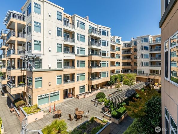 108 2nd Avenue S 306, Kirkland WA 98033