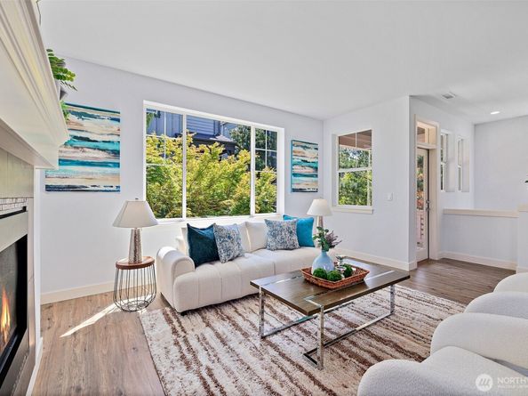 316 NE Eagle Way, Issaquah WA 98029
