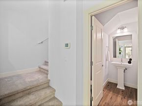 316 NE Eagle Way, Issaquah WA 98029