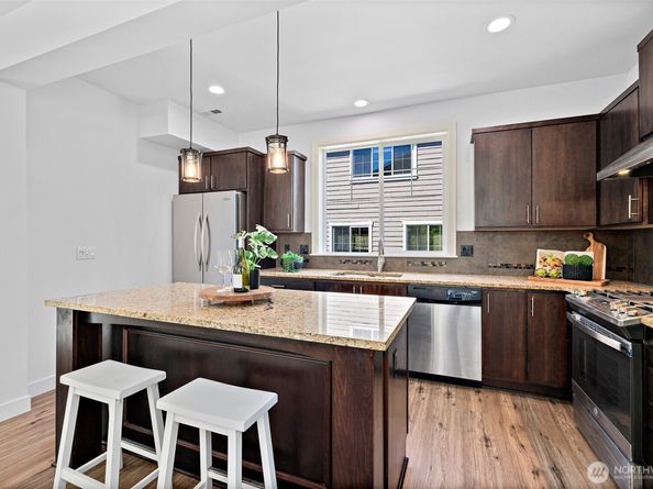 316 NE Eagle Way, Issaquah WA 98029