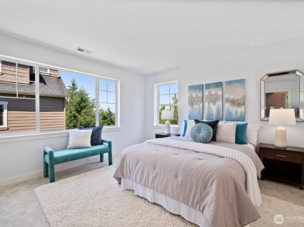 316 NE Eagle Way, Issaquah WA 98029