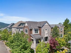 316 NE Eagle Way, Issaquah WA 98029
