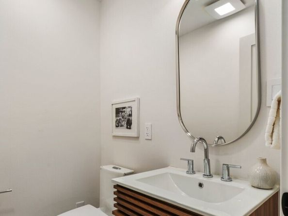 3215 37th Place S, Seattle WA 98144