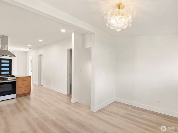 706 N 67th Street, Seattle WA 98103