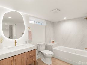 706 N 67th Street, Seattle WA 98103