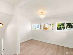 706 N 67th Street, Seattle WA 98103