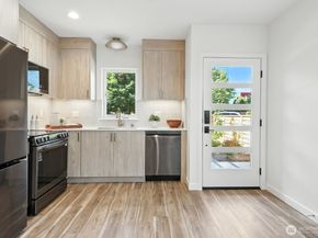 9020 13th Avenue NW C, Seattle WA 98117