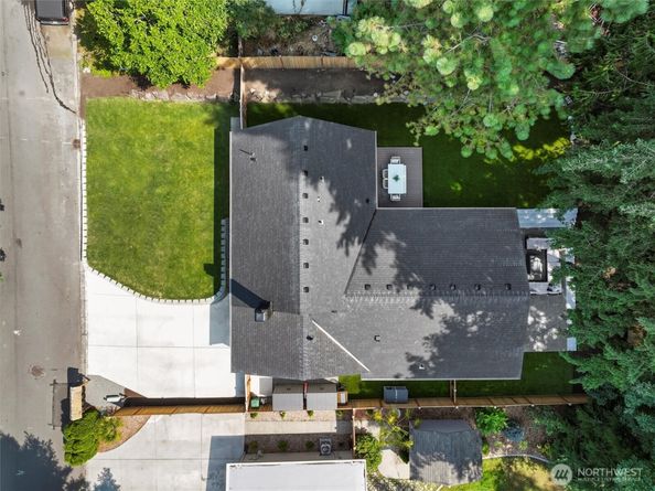7725 NE 142nd Pl, Kirkland WA 98034