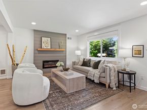 7725 NE 142nd Pl, Kirkland WA 98034