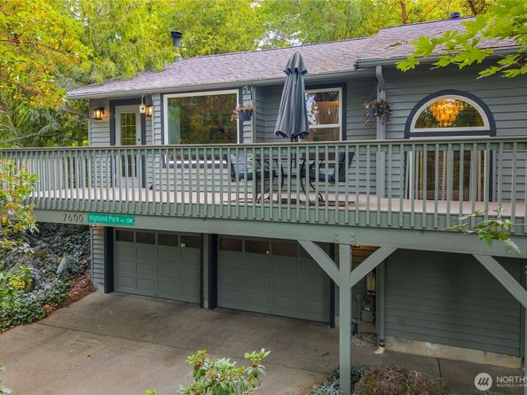 7600 Highland Park Way SW, Seattle WA 98106