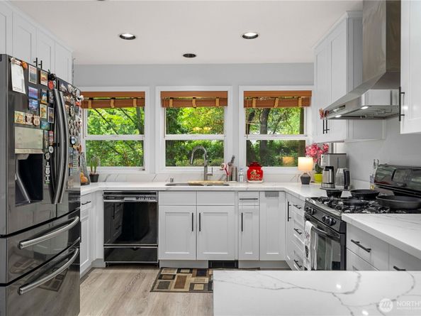 7600 Highland Park Way SW, Seattle WA 98106