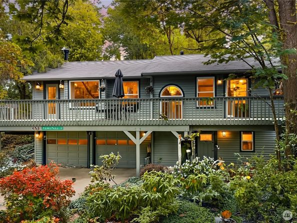 7600 Highland Park Way SW, Seattle WA 98106