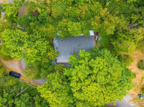 7600 Highland Park Way SW, Seattle WA 98106