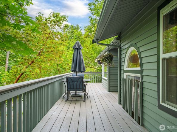 7600 Highland Park Way SW, Seattle WA 98106