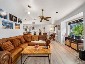 7600 Highland Park Way SW, Seattle WA 98106