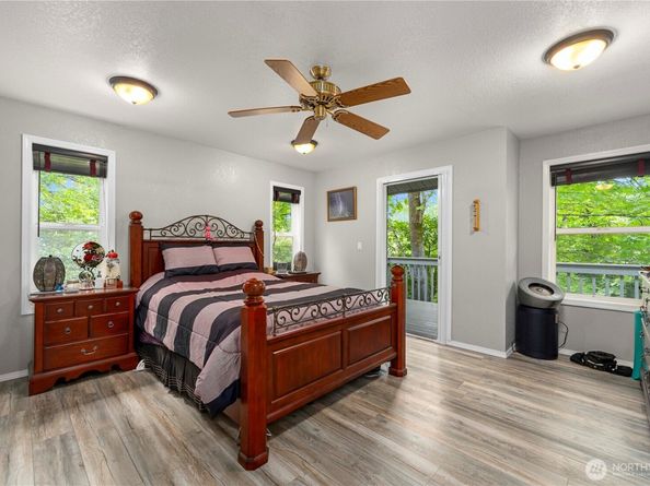 7600 Highland Park Way SW, Seattle WA 98106