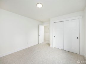 9 160th Place SE, Bothell WA 98012