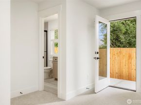 9 160th Place SE, Bothell WA 98012