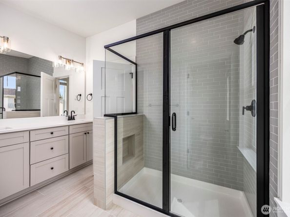 9 160th Place SE, Bothell WA 98012