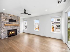 9 160th Place SE, Bothell WA 98012