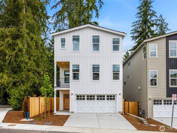 9 160th Place SE, Bothell WA 98012