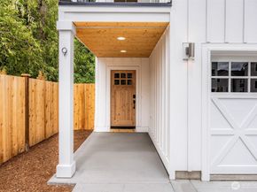 9 160th Place SE, Bothell WA 98012
