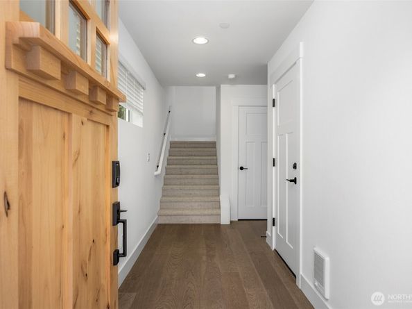 9 160th Place SE, Bothell WA 98012