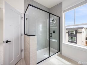 9 160th Place SE, Bothell WA 98012