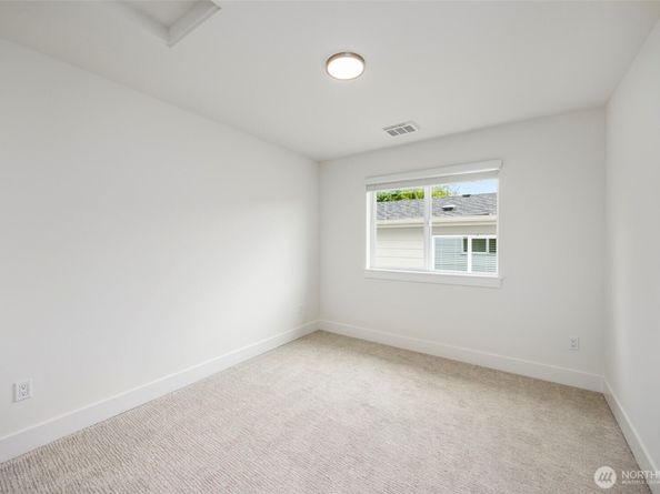 9 160th Place SE, Bothell WA 98012