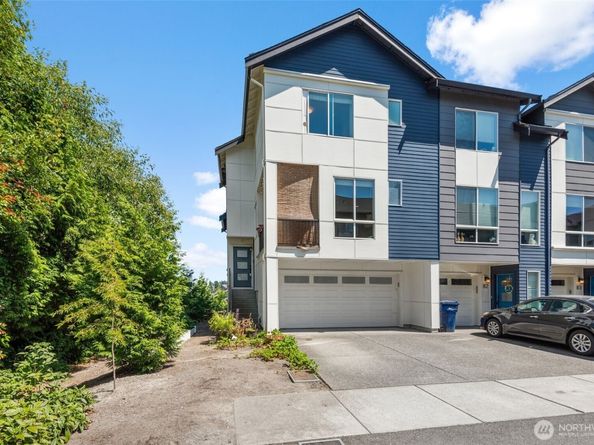 14715 Admiralty Way B1, Lynnwood WA 98087