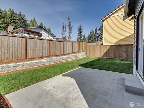 5052 NW Cedarside Loop, Silverdale WA 98383