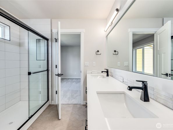 5052 NW Cedarside Loop, Silverdale WA 98383