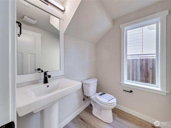 5052 NW Cedarside Loop, Silverdale WA 98383