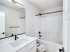 5052 NW Cedarside Loop, Silverdale WA 98383