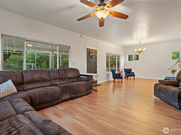 5026 Chico Way NW, Bremerton WA 98312