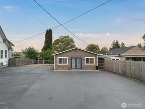 5026 Chico Way NW, Bremerton WA 98312