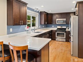 22528 94th Avenue S, Kent WA 98031