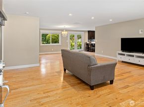 22528 94th Avenue S, Kent WA 98031