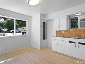 1521 Lake Avenue S, Renton WA 98055