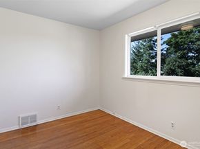 1521 Lake Avenue S, Renton WA 98055