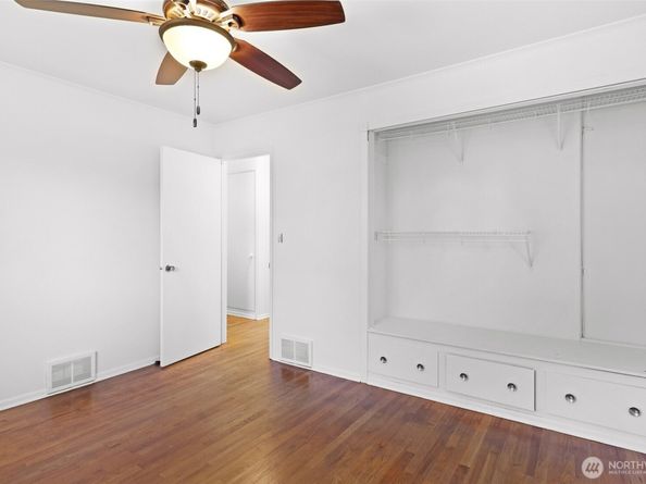 1521 Lake Avenue S, Renton WA 98055