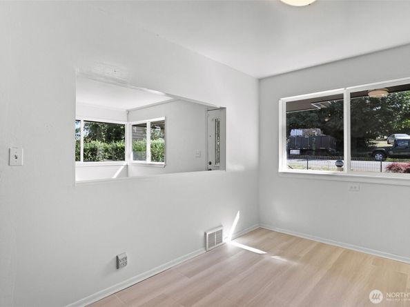 1521 Lake Avenue S, Renton WA 98055