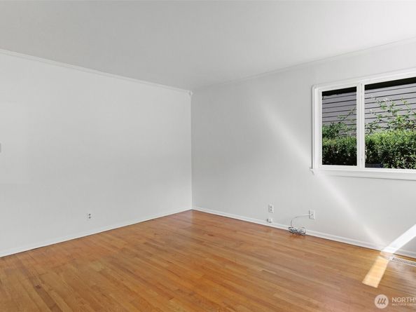 1521 Lake Avenue S, Renton WA 98055