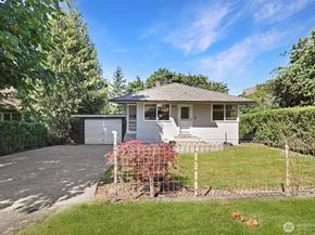 1521 Lake Avenue S, Renton WA 98055